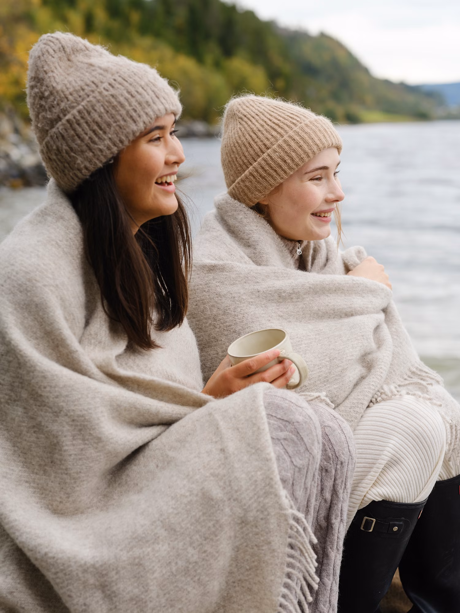 Falketind ullpläd naturlig beige